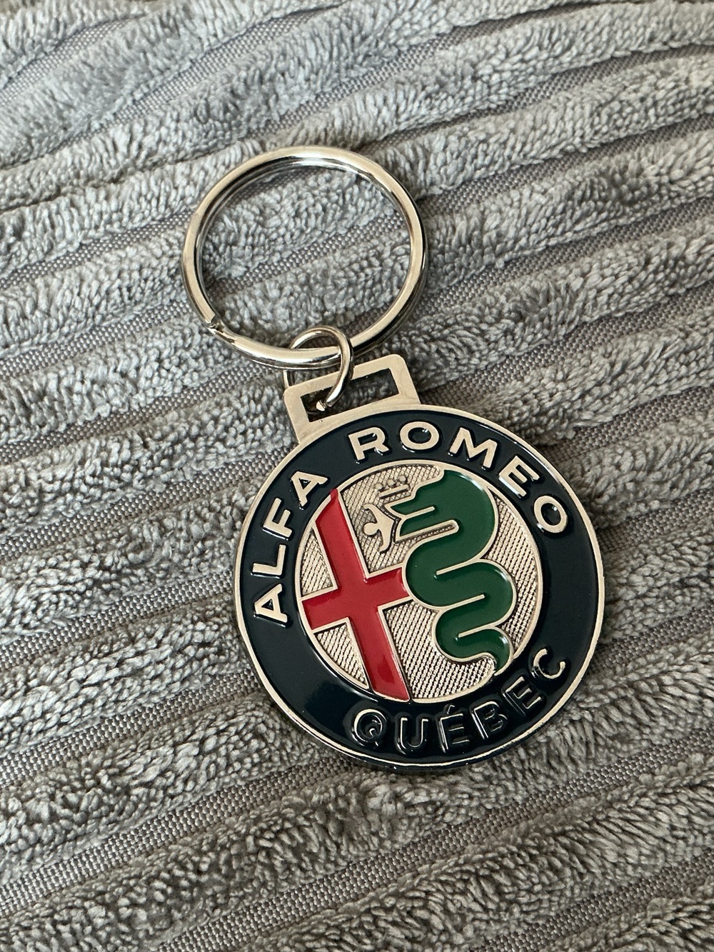 Alfa Romeo Metal Keychain - Black, Red, Green
